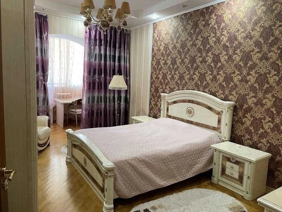 Specified 3-room apartment 157 sq. m on Volodymyr Ivasyuk Ave. 24