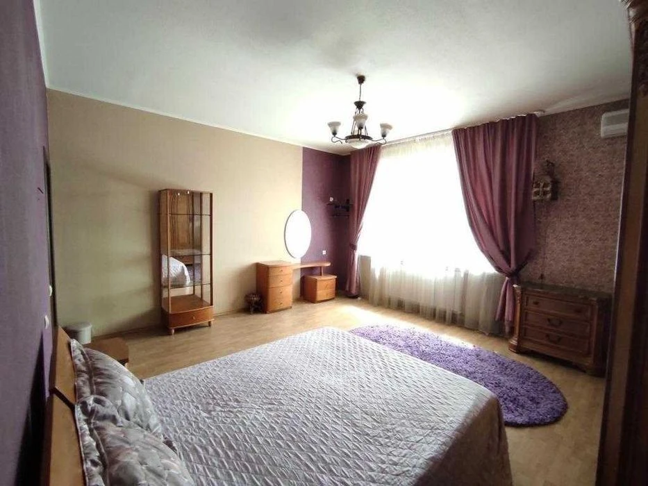 Specified 3-room apartment 157 sq. m on Volodymyr Ivasyuk Ave. 24
