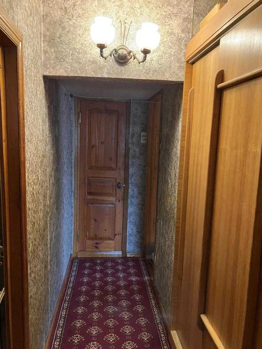 Продается 3-х комнатная квартира с гаражом на 3-й Северной.