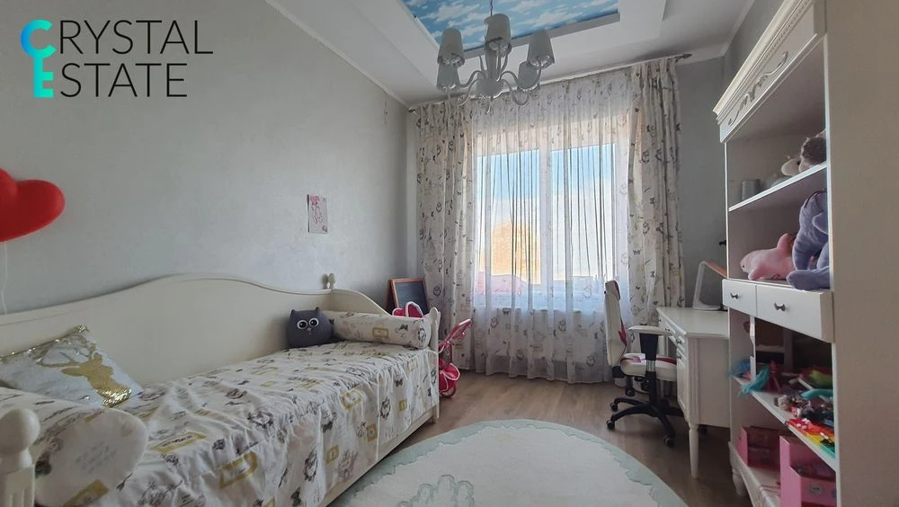 Продам 5 к. пентхаус в ЖК Ассоль с видом на парк Победы и мо