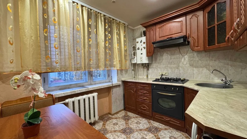 2 кімнатна квартира в центрі Житомира!