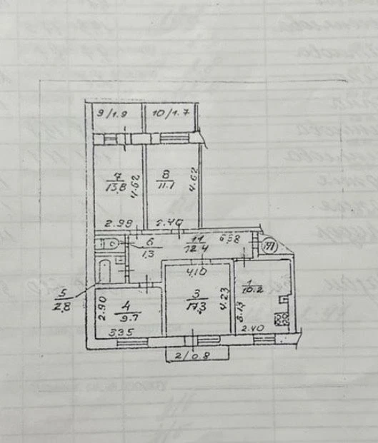 I am selling a 4-room apartment with renovation.