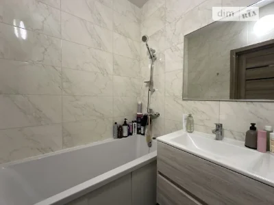 Продаж 1к квартири 44 кв. м на вул. Польова 73 • ID 34574868