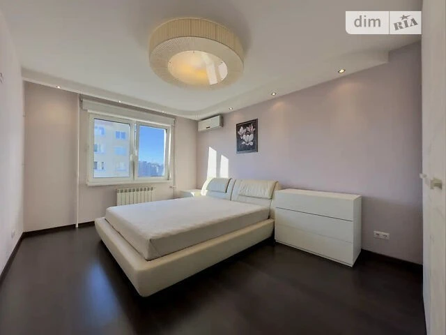 Sale of 2-room apartment 73 m², Petra Hryhorenko Ave.,