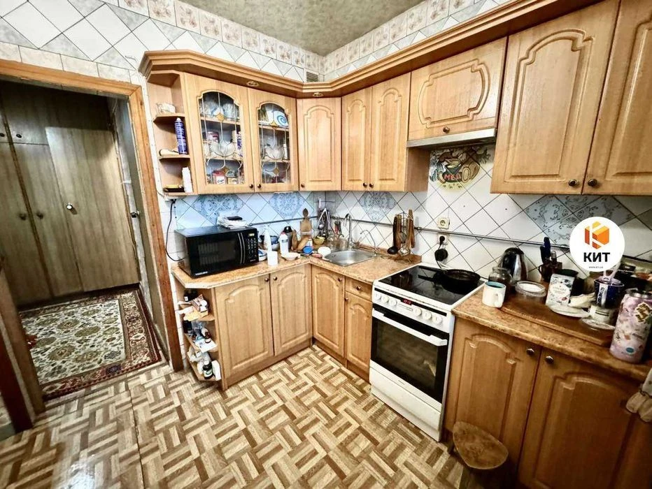 3k 84m2 Zhukovsky Shishkovka, metro station Saltovskaya, Sapernaya street 34,