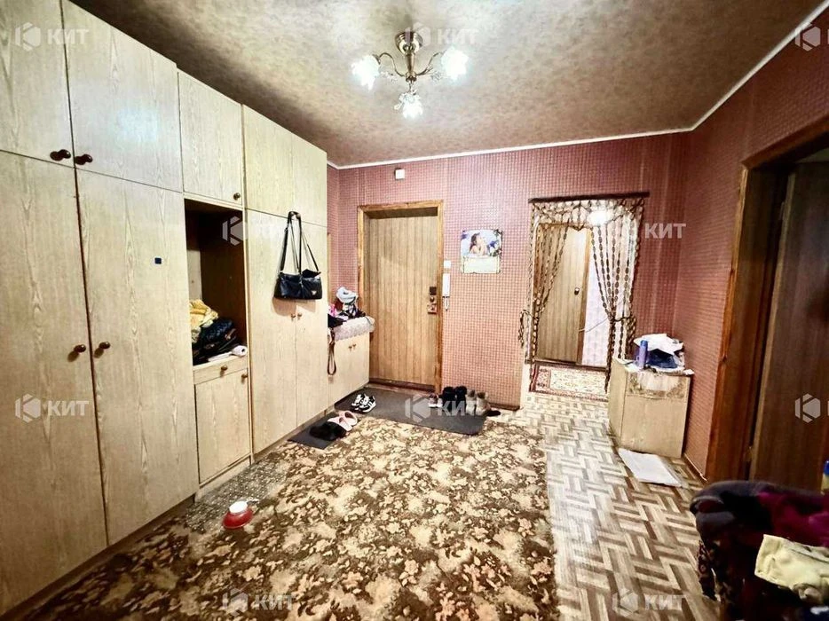 3k 84m2 Zhukovsky Shishkovka, metro station Saltovskaya, Sapernaya street 34,
