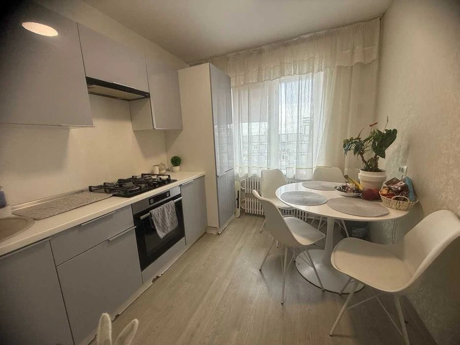 I will sell space, 2 rooms. Cheshku, 51.5m2, Livoberezhny-3. (Voucher,