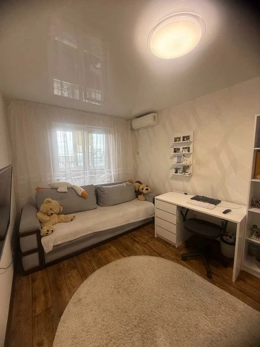 I will sell space, 2 rooms. Cheshku, 51.5m2, Livoberezhny-3. (Voucher,