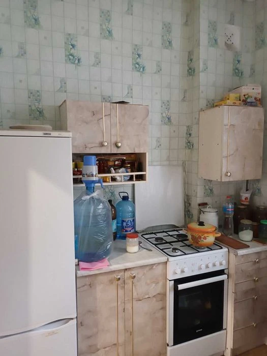 +Продам часть дома ул. 12 Апреля район Набережной 32000