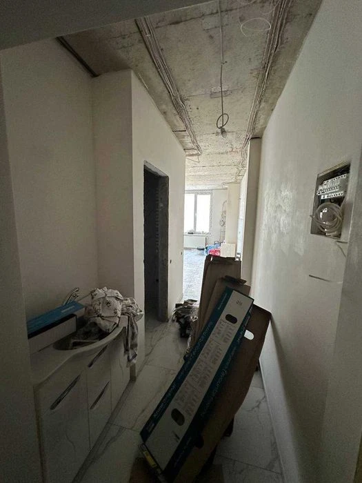 продаж 1-кім в новобудові з ремонтом. Пасічна