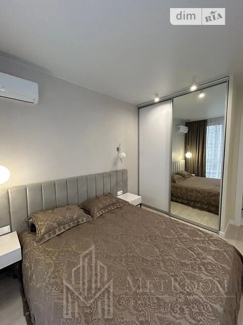 Sale of 2-room apartment 54.8 sq. m. on Mykhayla Maksymovycha 28 street