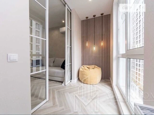 Sale of 2-room apartment 54.8 sq. m. on Mykhayla Maksymovycha 28 street