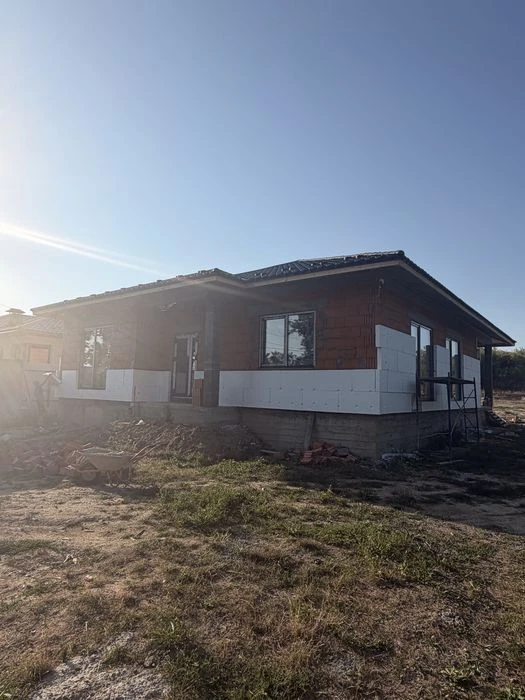 Продається сучасний будинок площею 155 м²