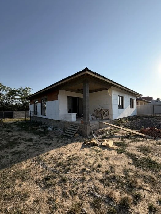Продається сучасний будинок площею 155 м²