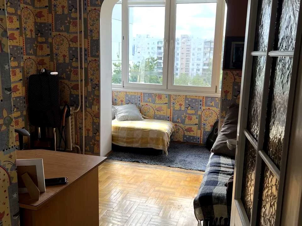 Квартира. Киев, Левка Лукьяненко ул. (Маршала Тимошенко)