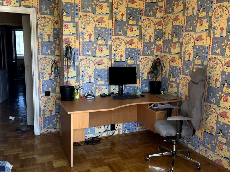 Квартира. Киев, Левка Лукьяненко ул. (Маршала Тимошенко)
