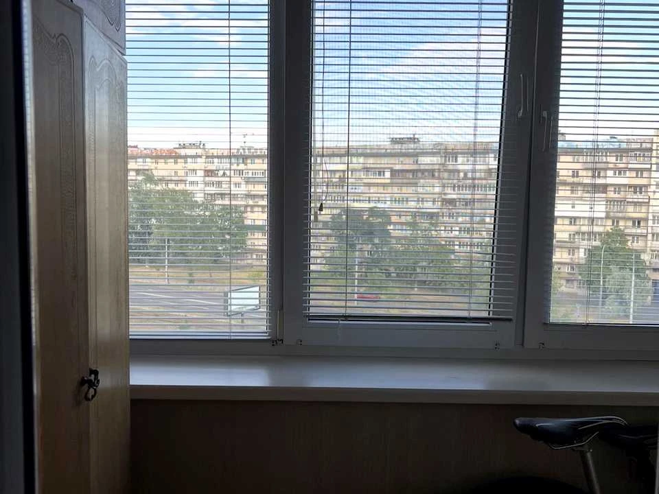 Квартира. Киев, Левка Лукьяненко ул. (Маршала Тимошенко)