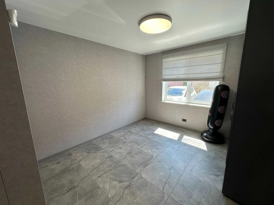 Stylish Master House with Renovation! They did it for THEMSELVES! Marshall