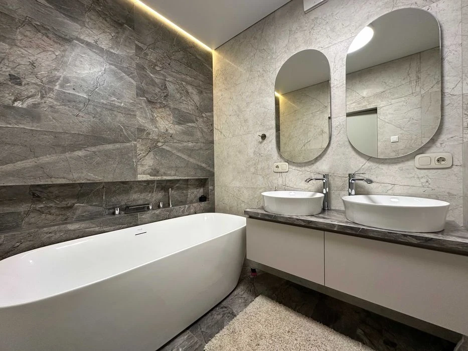 Stylish Master House with Renovation! They did it for THEMSELVES! Marshall