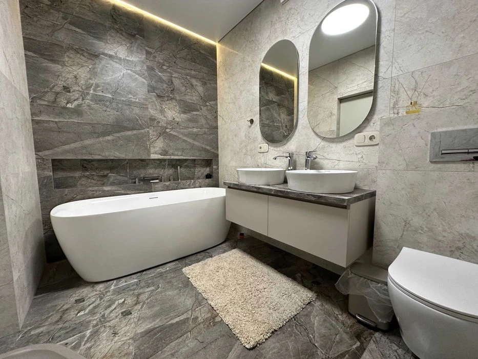 Stylish Master House with Renovation! They did it for THEMSELVES! Marshall