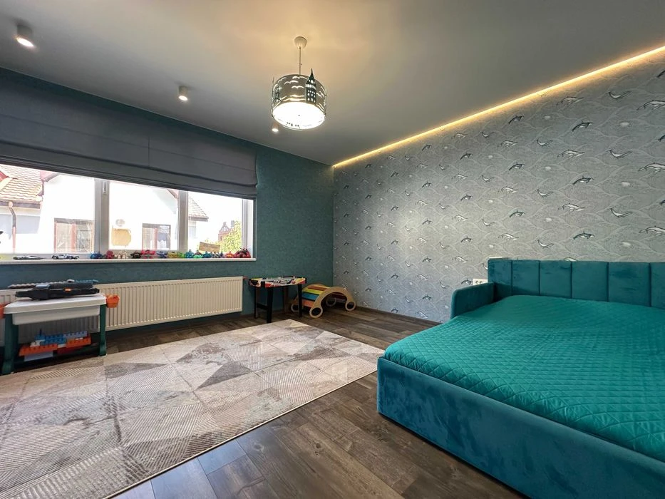 Stylish Master House with Renovation! They did it for THEMSELVES! Marshall