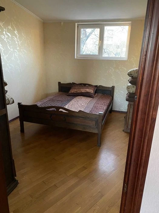 Продам 2-х уровневую квартиру в Центре.