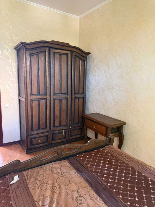 Продам 2-х уровневую квартиру в Центре.