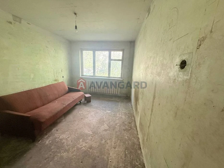 2к квартира 47м.кв ПОД РЕМОНТ /1этаж/ 27000$