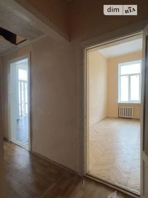 For sale 2-room apartment 43 sq. m. on Antonovycha St. 49 • ID 34760