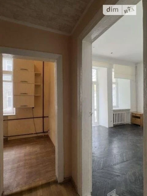 For sale 2-room apartment 43 sq. m. on Antonovycha St. 49 • ID 34760