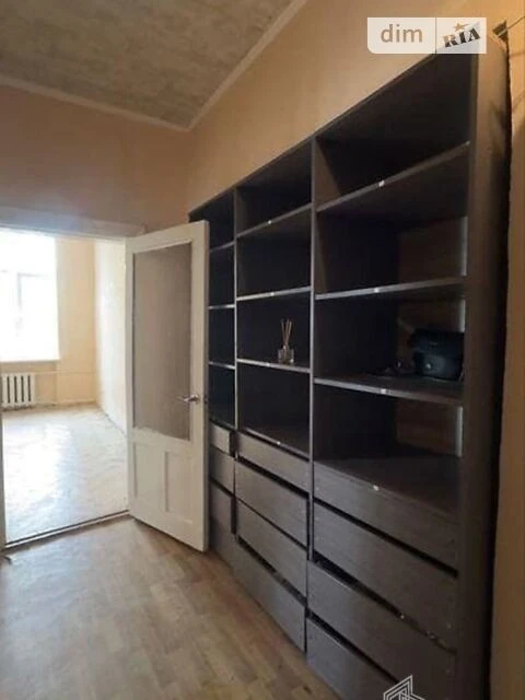 For sale 2-room apartment 43 sq. m. on Antonovycha St. 49 • ID 34760