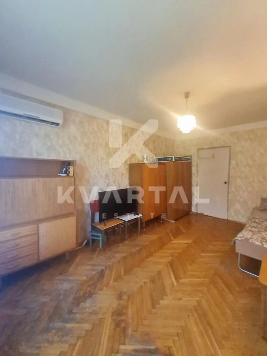 2-room apartment with renovation on Academician Tupolev Street
