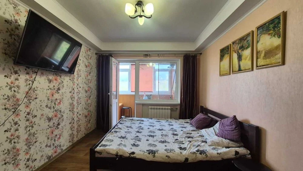 *3-х комнатная квартира, Шевченковский р-н, на ул. Воэнстро
