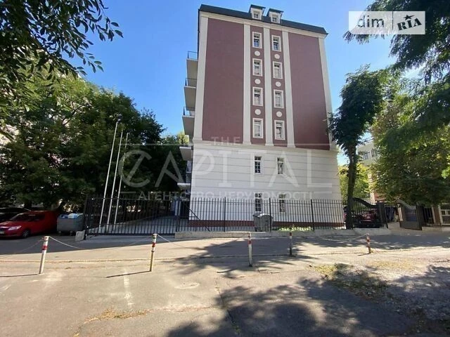 Продаж 4к квартири 164 кв. м на вул. Григорія Кочура 19/8 •