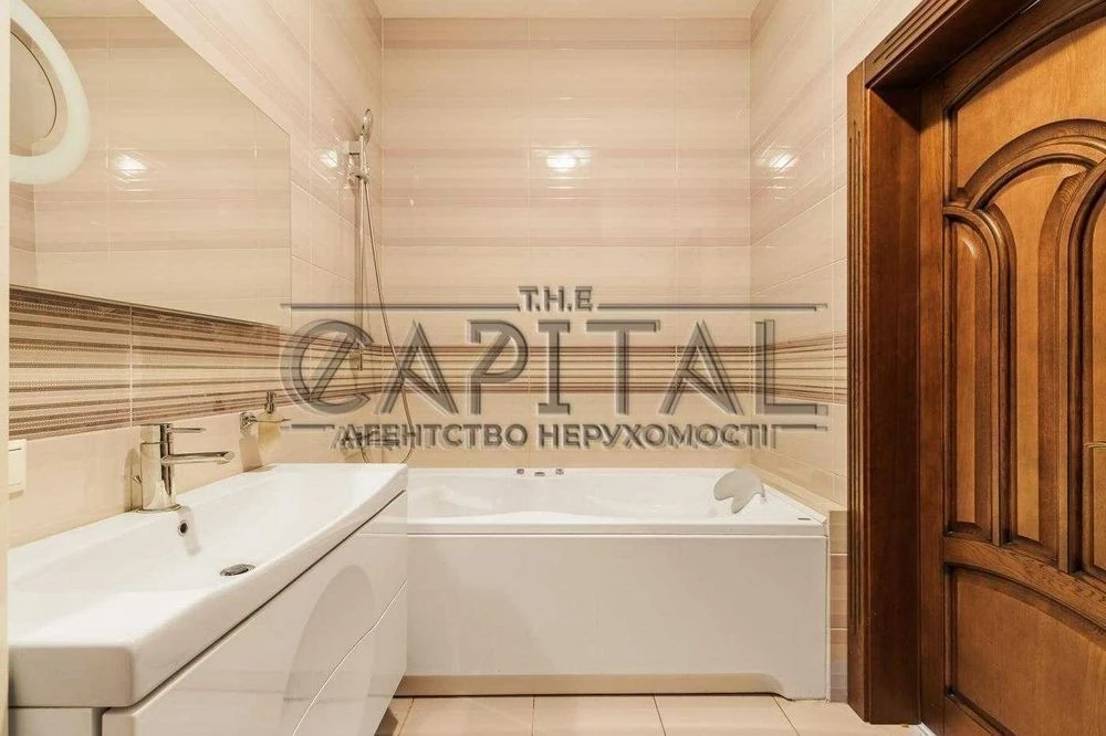 Sale of 2-room apartment 96.3 sq. m. on General Shapovala Street 2 •