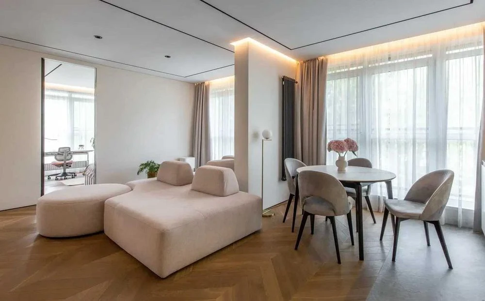 3-room apartment for sale with renovation, center, lake