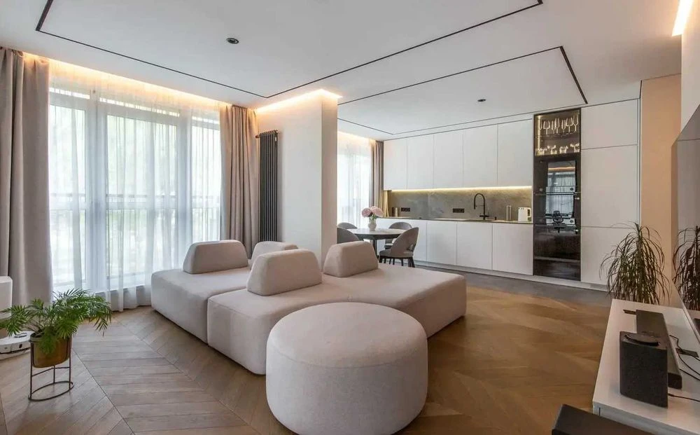 3-room apartment for sale with renovation, center, lake