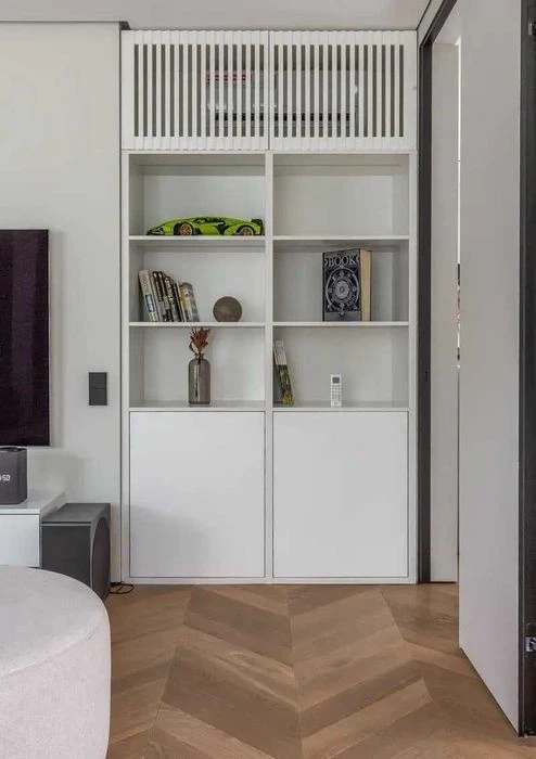 3-room apartment for sale with renovation, center, lake