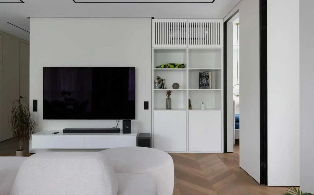 3-room apartment for sale with renovation, center, lake
