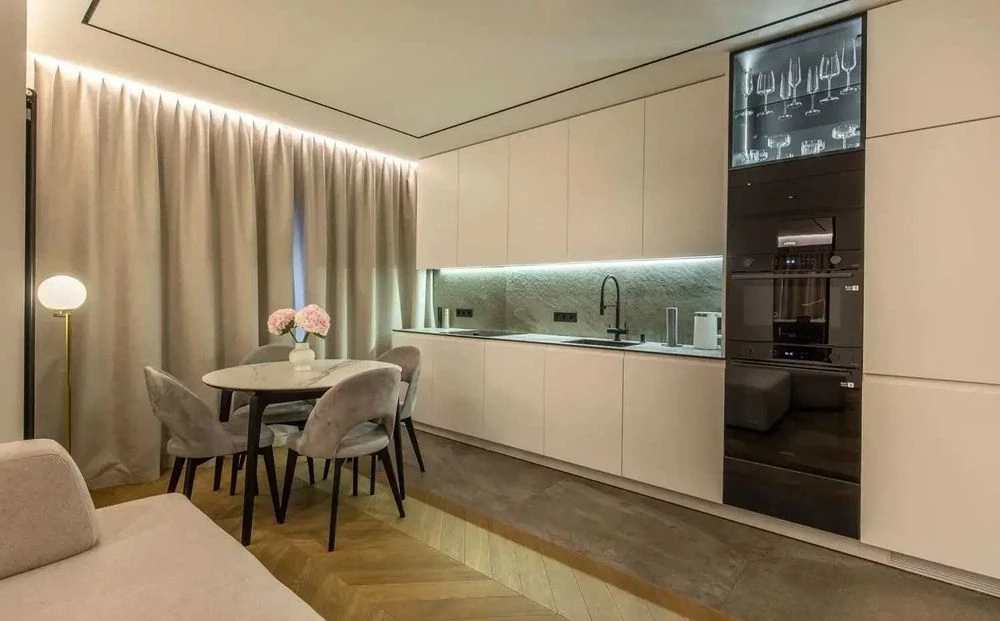 3-room apartment for sale with renovation, center, lake
