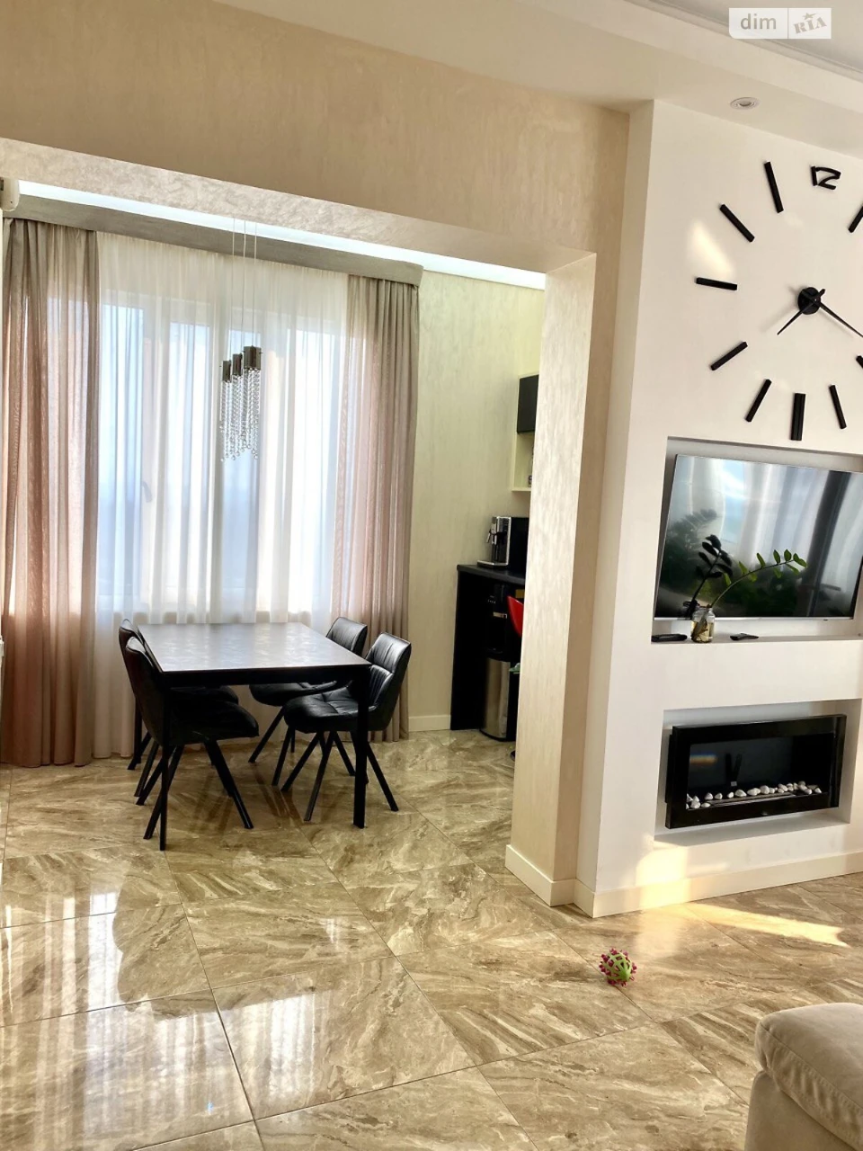 Long-Term Apartment Rental