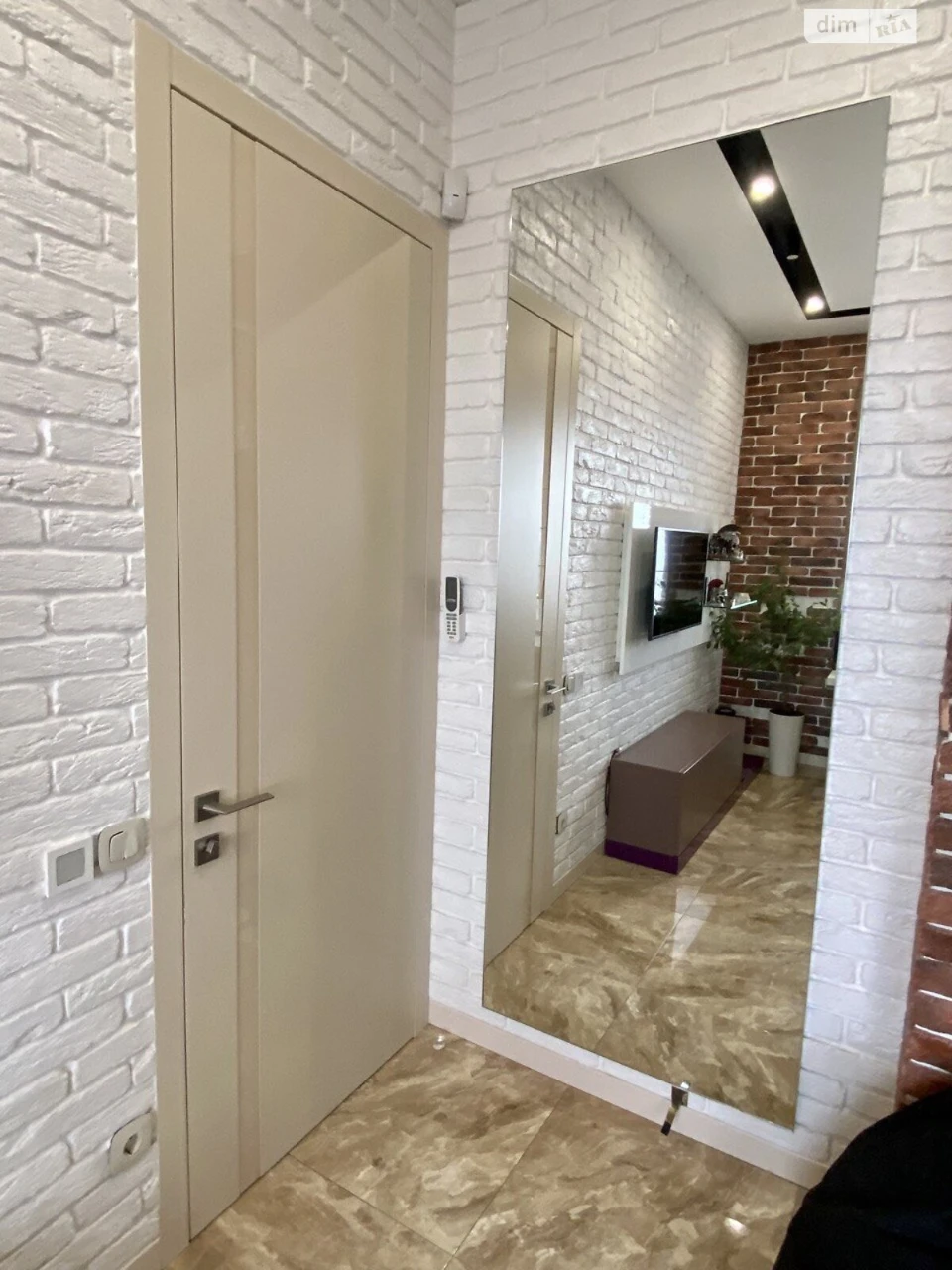 Long-Term Apartment Rental
