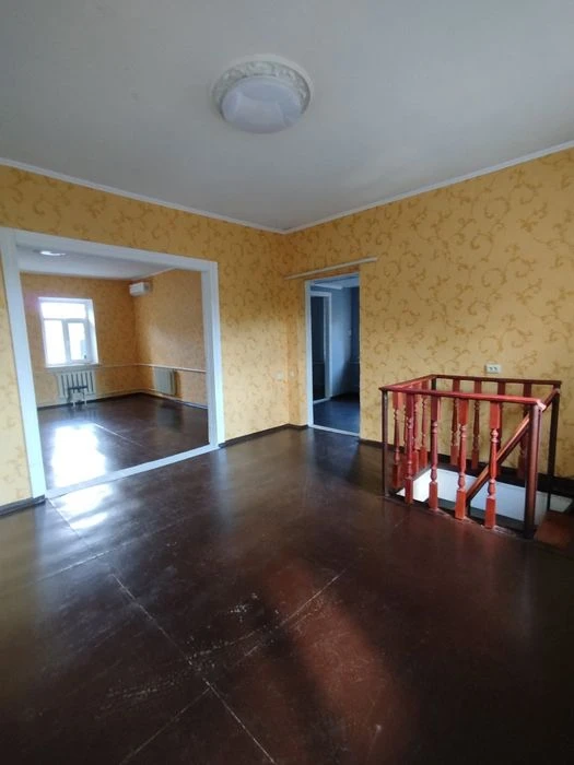 House for sale on Teslyarska Street