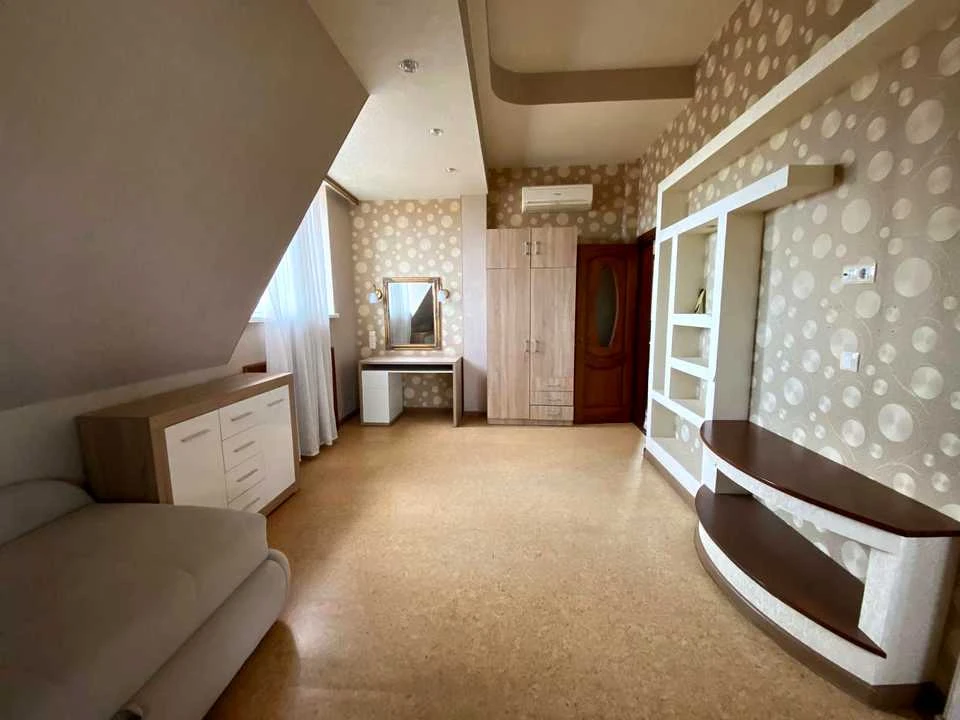 Apartment. Kharkiv, Oleksiivska St.