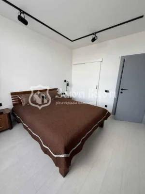 3-room apartment for sale 89.9 m², Yunatska St., 6