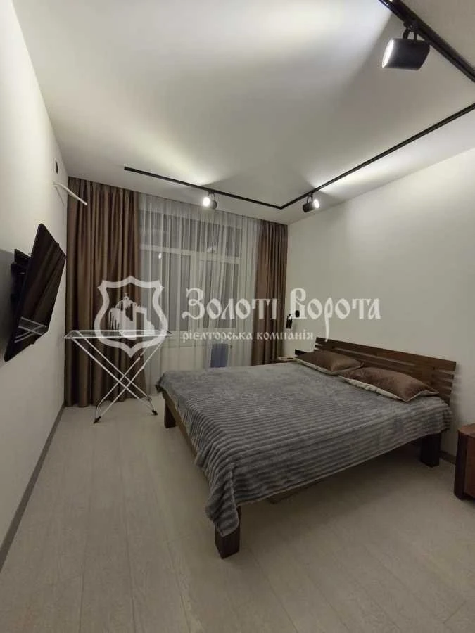 3-room apartment for sale 89.9 m², Yunatska St., 6