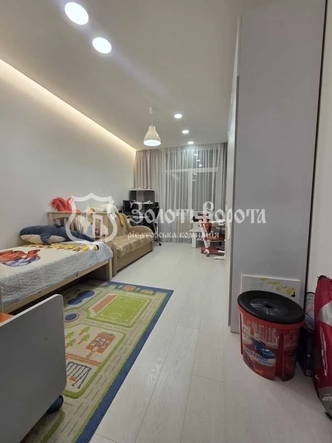 3-room apartment for sale 89.9 m², Yunatska St., 6
