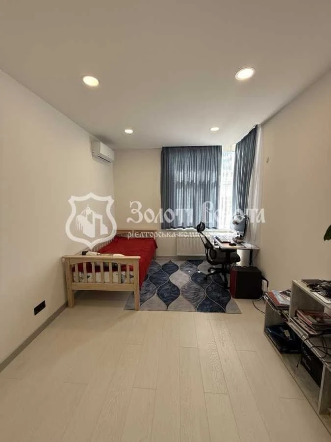 3-room apartment for sale 89.9 m², Yunatska St., 6