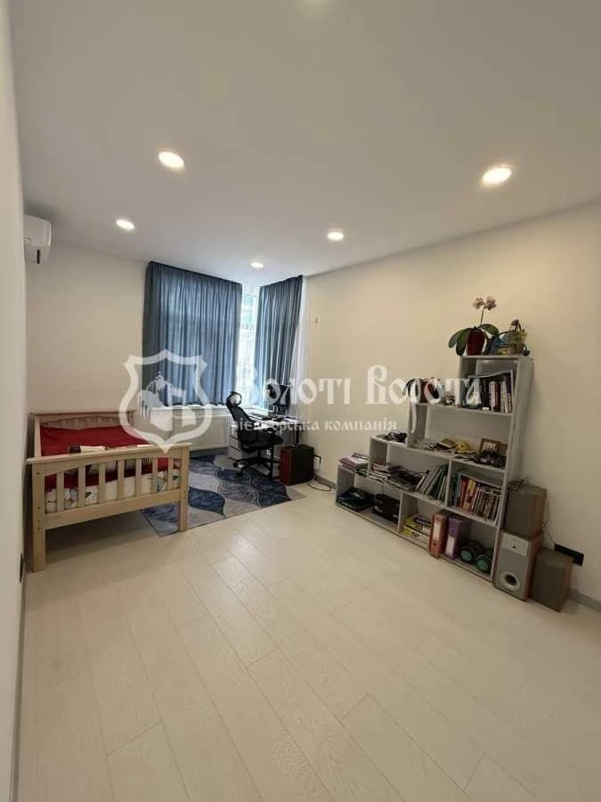 3-room apartment for sale 89.9 m², Yunatska St., 6