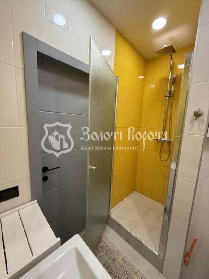 3-room apartment for sale 89.9 m², Yunatska St., 6